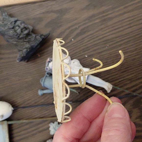 Fairy Garden Lot - Picture 4 of 15